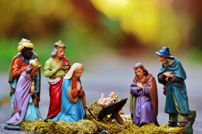 christmas-crib-figures-1060017-1280.jpg