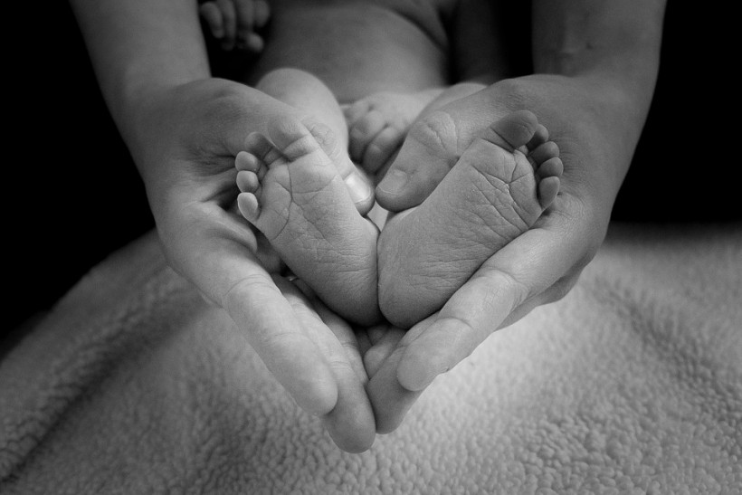 baby-feet-1527456-960-720.jpg