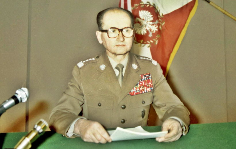 AGAD Gen. Wojciech jaruzelski 13 grudnia 1981 cropped