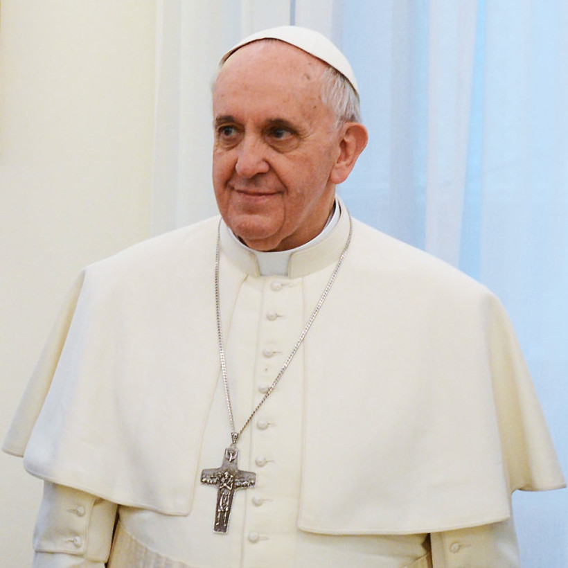 Pope Francis in March 2013 v10