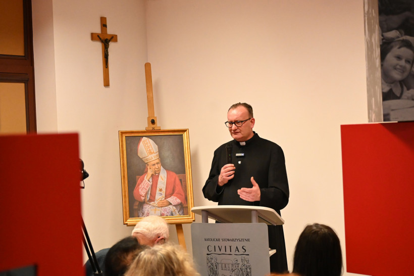 600983132 1324297296403828 4740061292475510350 n