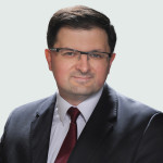 Pawel Nowik jasne tlo