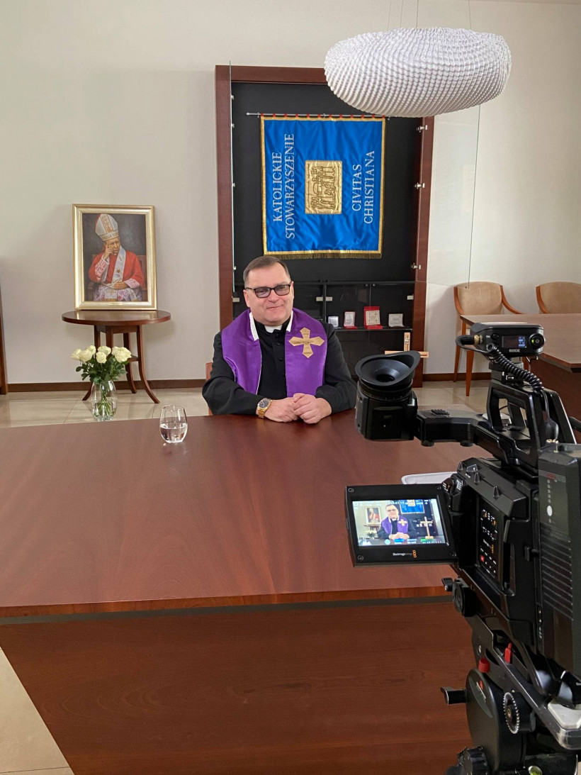 Mój Chrystus jest podobny do mnie - wywiad z ks. dr Markiem Chrzanowskim FDP