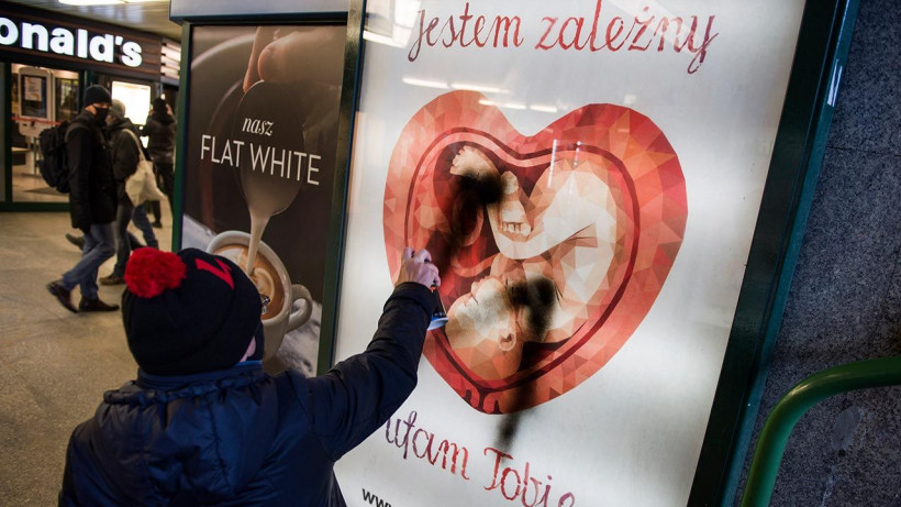 Łukasz Suchanowski: W imię postępu?