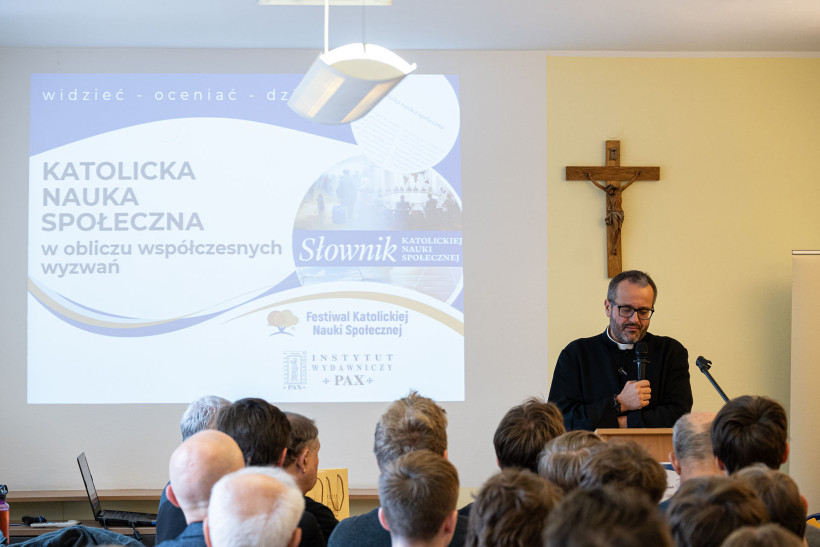 O katolickiej nauce społecznej w trzech perspektywach: przeszłość