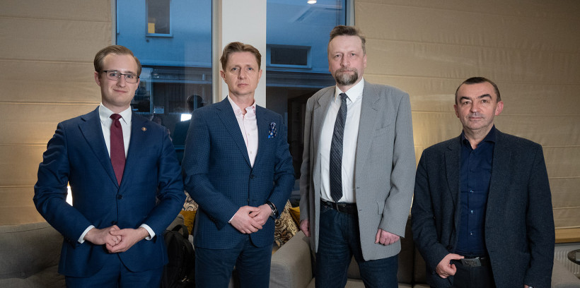 Pieniądz – między wolnością a niewolą. Debata ekspercka w 100-lecie polskiego złotego