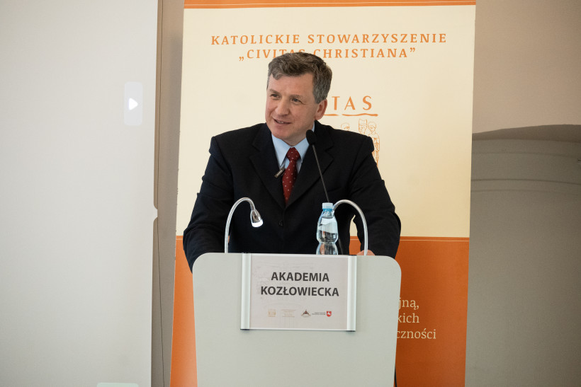 XX Akademia Kozłowiecka: Biblioteka skarbcem mądrości–najstarszy starodruk Biblioteki Pałacowej