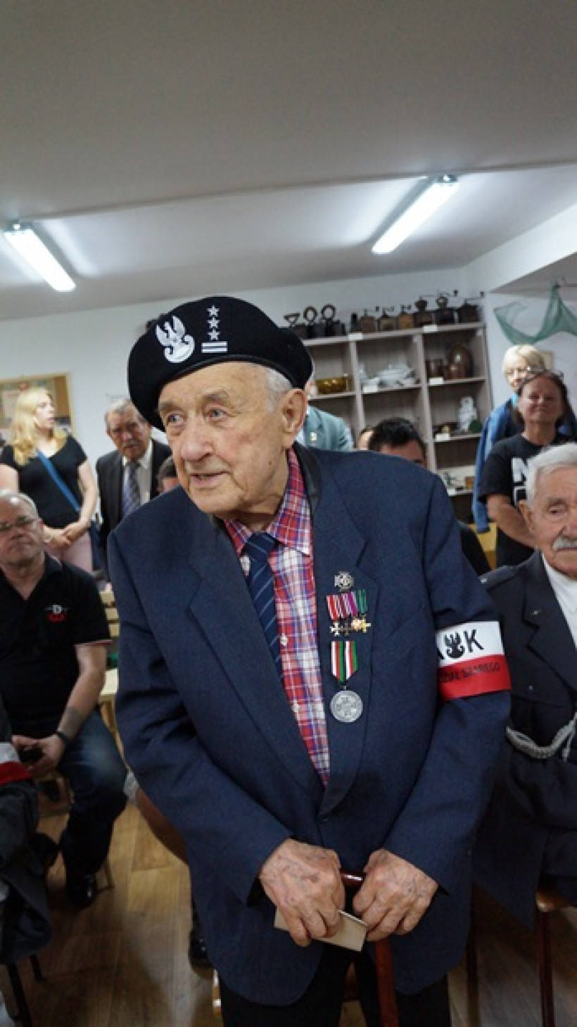 Płk. Antoni Olbromski Ps. Tolek - Wyklęci czy Niezłomni? [nagranie]