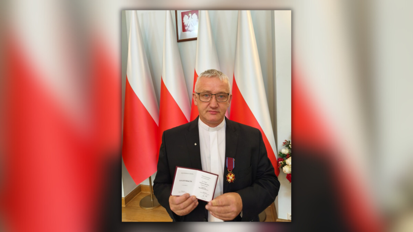Złoty Krzyż Zasługi dla ks. Tomasza Kancelarczyka