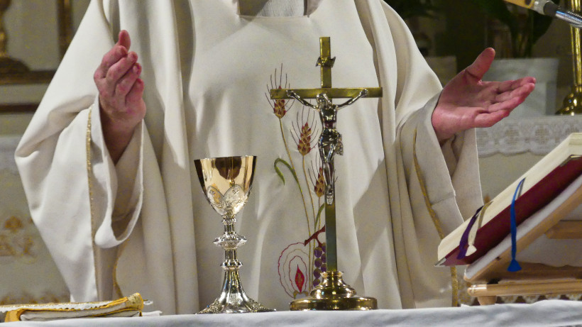 Ks. prof. Dariusz Kwiatkowski: Eucharystia aktualizacją misterium paschalnego Chrystusa